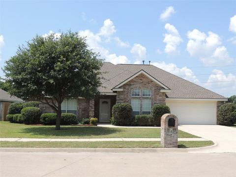 8149 Wendy Ln, Benbrook, TX 76116
