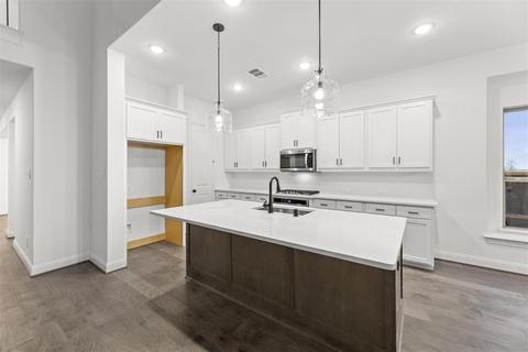 402 NE Wild Peach Pt, Wylie, TX 75098