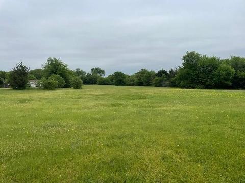 2281 Westmoreland Rd #B, Red Oak, TX 75154