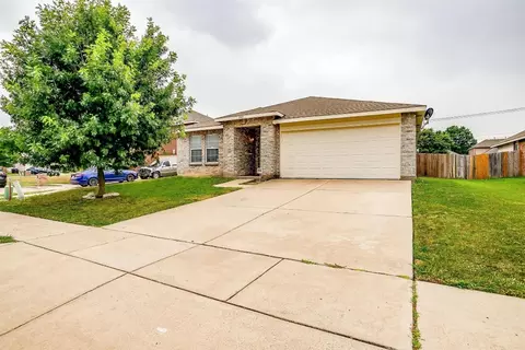 8905 Preakness Cir, Fort Worth, TX 76123