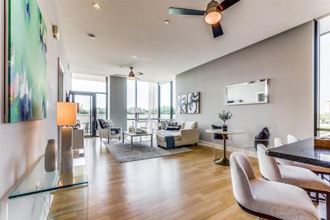 5656 N Central Expy #206, Dallas, TX 75206
