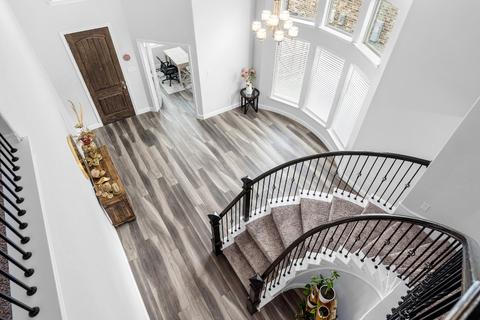 2620 Stadium View Dr, Fort Worth, TX 76118