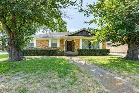 8480 Suncrest Dr, Dallas, TX 75228