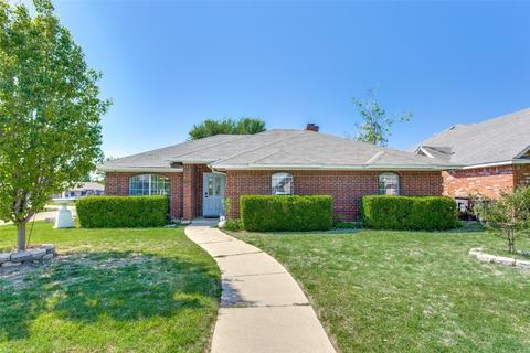 3925 Blue Pond Cir, Fort Worth, TX 76123