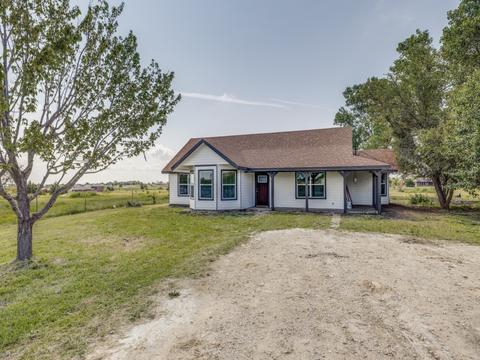 8424 Gina Ln, Alvarado, TX 76009