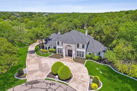 621 Forest Oaks Ct, Fairview, TX 75069