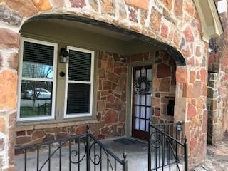 204 E 2nd St, Arlington, TX 76010