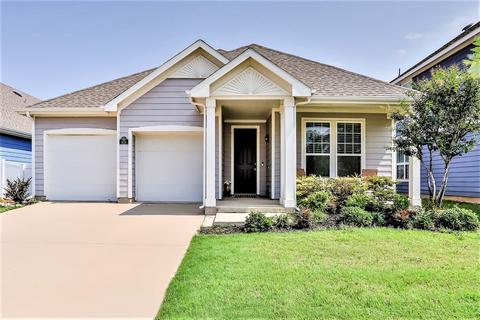 9225 Blackstone Dr, Aubrey, TX 76227
