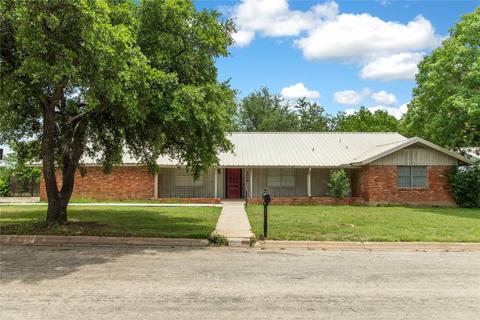 2000 7th St, Brownwood, TX 76801