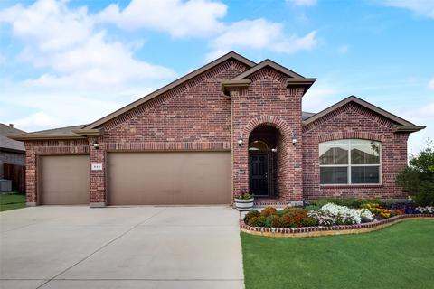 644 Camber St, Saginaw, TX 76131
