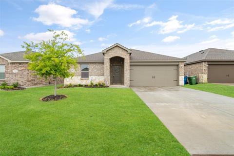 977 Glover Dr, Aubrey, TX 76227