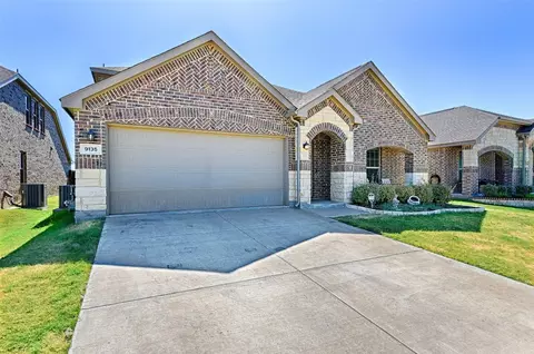 9135 Acre Meadows Ln, Arlington, TX 76002