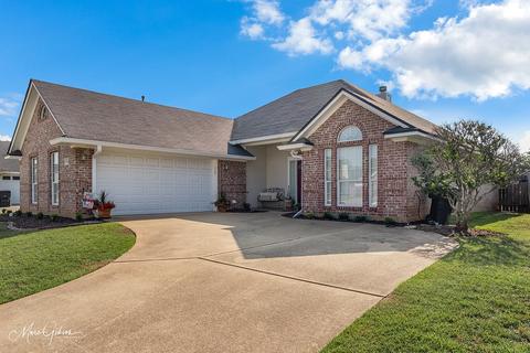 2304 Windsor Ct, Bossier City, LA 71111