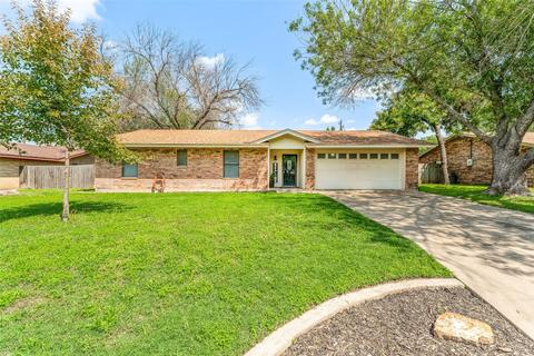 2611 Jasmine St, Stephenville, TX 76401