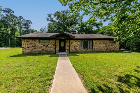 6358 Lakewood Dr, Gilmer, TX 75645