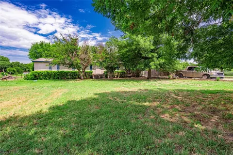 124 Clay Ct, Springtown, TX 76082