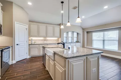 8216 Bonanza St, Aubrey, TX 76227
