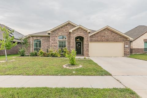 218 Marina Dr, Azle, TX 76020