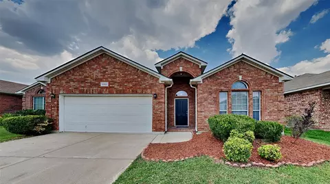 12921 Hurricane Ln, Fort Worth, TX 76244