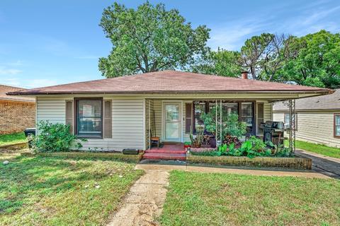 104 W Acheson St, Denison, TX 75020