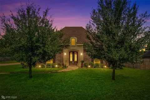 2113 Forest Hills Blvd, Haughton, LA 71037