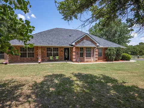 342 Paradise Canyon Cir, Paradise, TX 76073