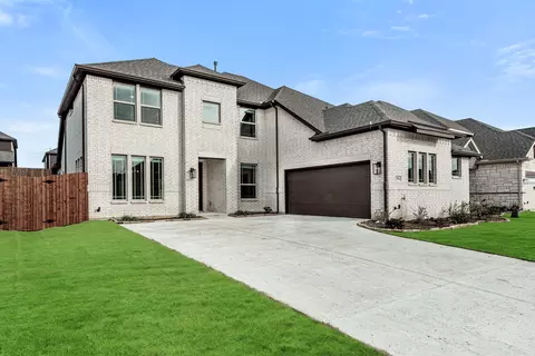 2916 Emerald Trace Dr, Lantana, TX 76226