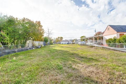 628 Winston St, Dallas, TX 75208