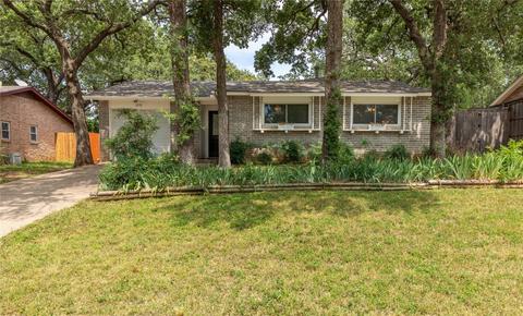 1216 Donley Dr, Euless, TX 76039