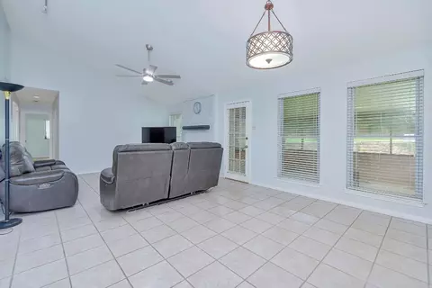710 Dickey Dr, Euless, TX 76040 photo 20