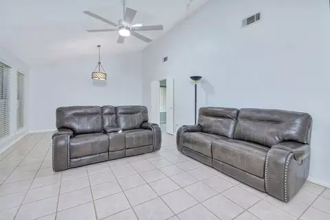 710 Dickey Dr, Euless, TX 76040 photo 18