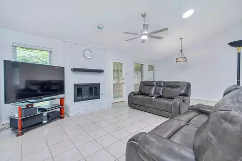 710 Dickey Dr, Euless, TX 76040 photo 15
