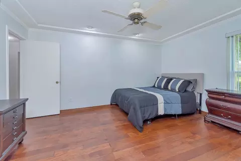 710 Dickey Dr, Euless, TX 76040 photo 9