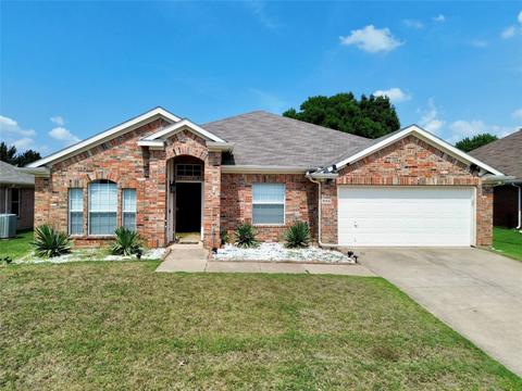 3105 Blue Jay Dr, Corinth, TX 76210