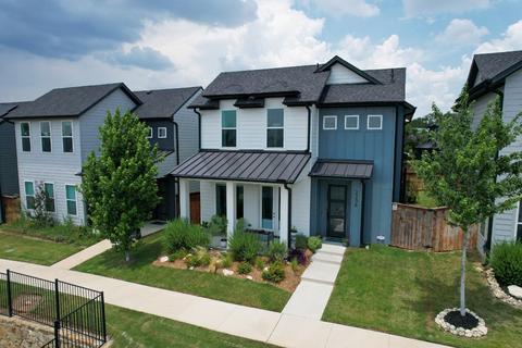 2236 Scenic Bluff Dr, Fort Worth, TX 76111