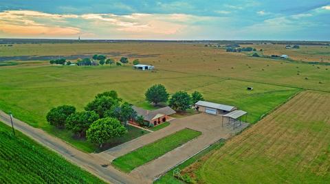 320 Rosson Rd, Italy, TX 76651