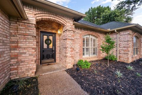 1206 St James Pl, Arlington, TX 76011