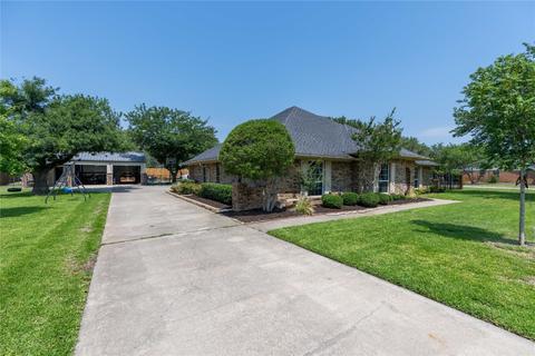 1900 Twin Brook Turn, Corinth, TX 76210