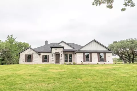 1432 W Dry Creek Rd, Poolville, TX 76487