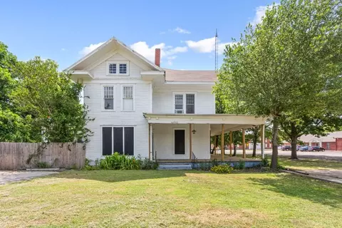 620 E Main St, Teague, TX 75860 photo 3