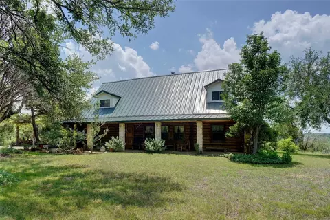 323 Little Cat Track Rd, Weatherford, TX 76085