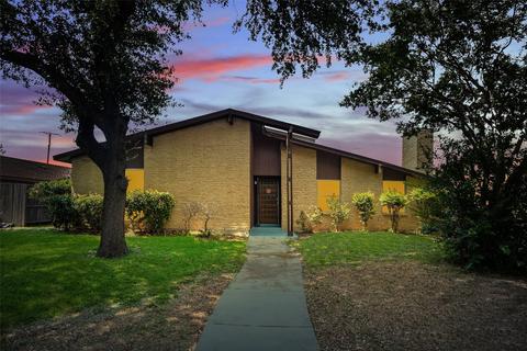 710 Echo Dr, Grand Prairie, TX 75052
