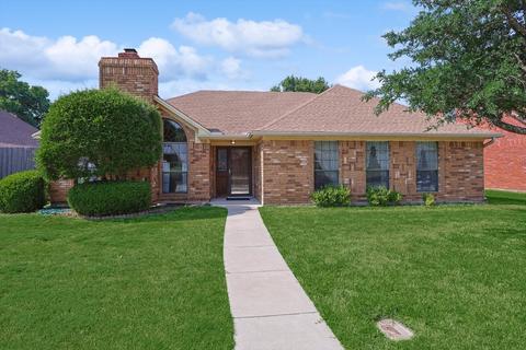 1514 Autumn Breeze Ln, Lewisville, TX 75077