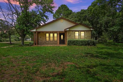 3600 Herb Dr, Cleburne, TX 76031