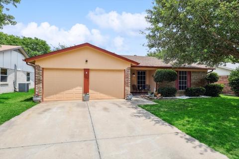 7508 Meadowbrook Dr, Watauga, TX 76148