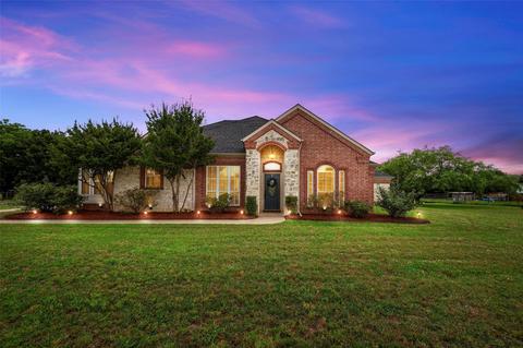8005 Rose Creek Ct, Burleson, TX 76028