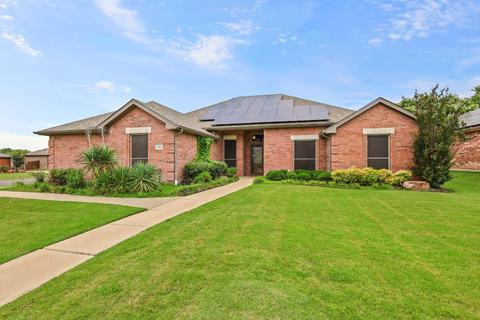 2201 Harvest Hill Dr, Denton, TX 76208