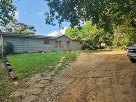 306 W Cotter Ave, Alvarado, TX 76009