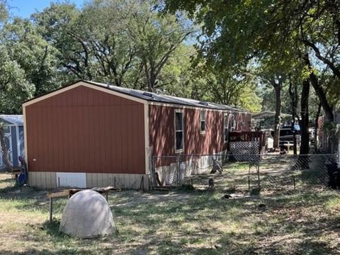 1761 Bonnie Ct, Pelican Bay, TX 76020