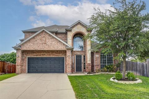 901 Azalea Ct, Burleson, TX 76028